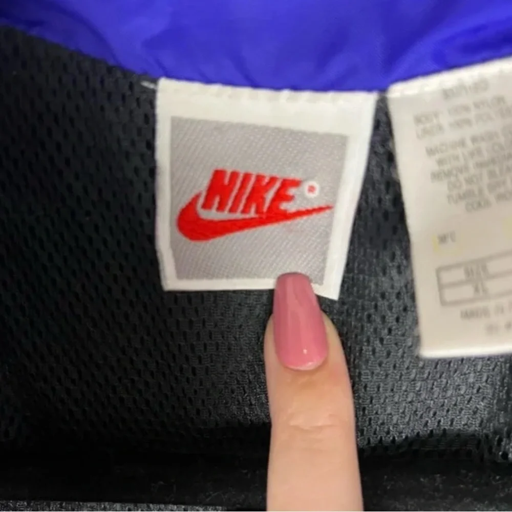 90s vtg Nike Colorblock Nylon Jacket • Black / Purple • XL